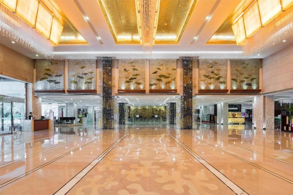 West International Trade Grand Hotel Peking Exterior foto